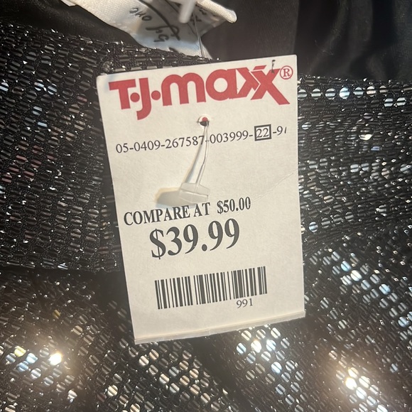 Black and silver new blazer by C by one.  Size XL open front ruched sleeve - Picture 3 of 3